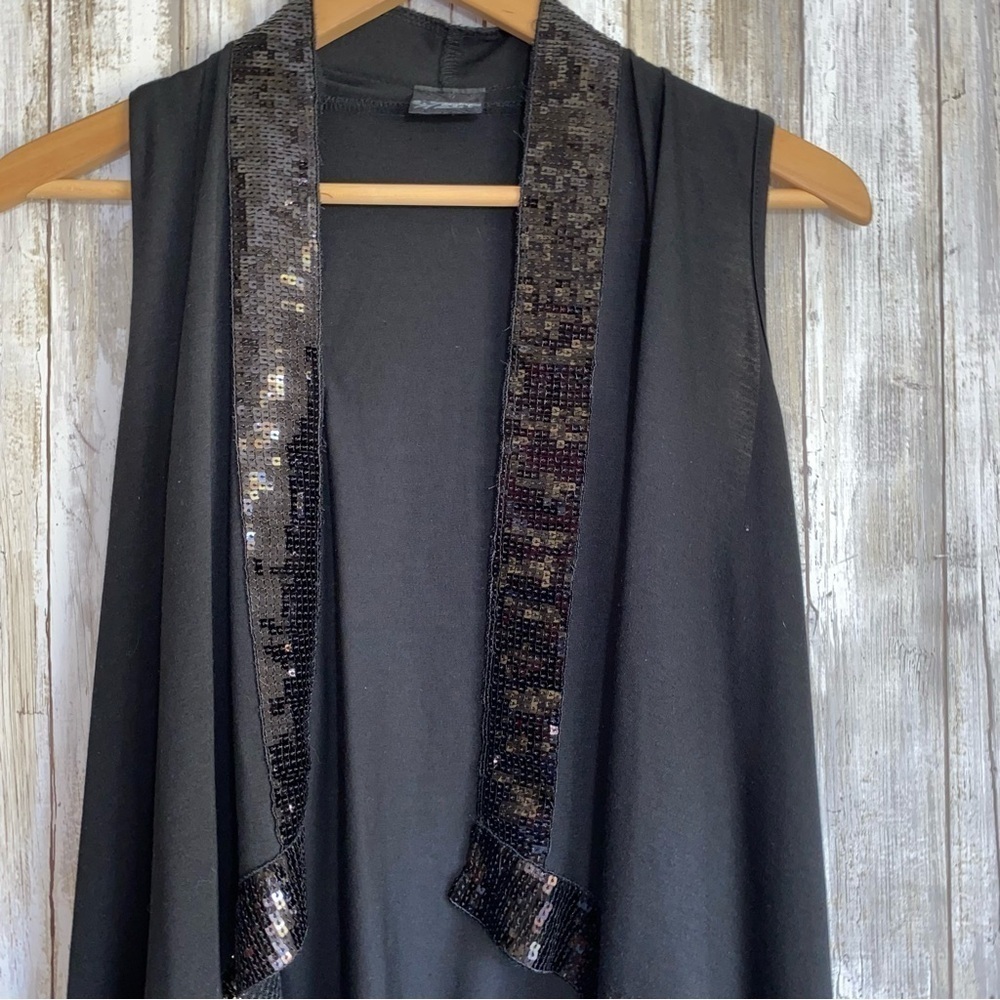 Daytrip Black Sequin Sleeveless Shawl Jacket - Picture 2 of 5